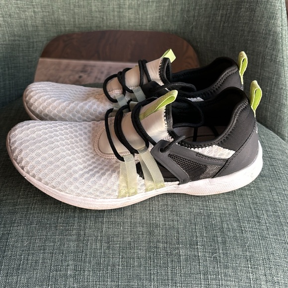 Vionic Women’s adore Active Sneaker Black White size 9 EUC! - Picture 5 of 14